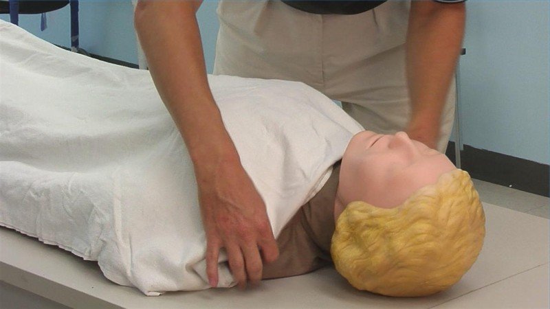 treat shock during first aid 800X800 e1289921576707